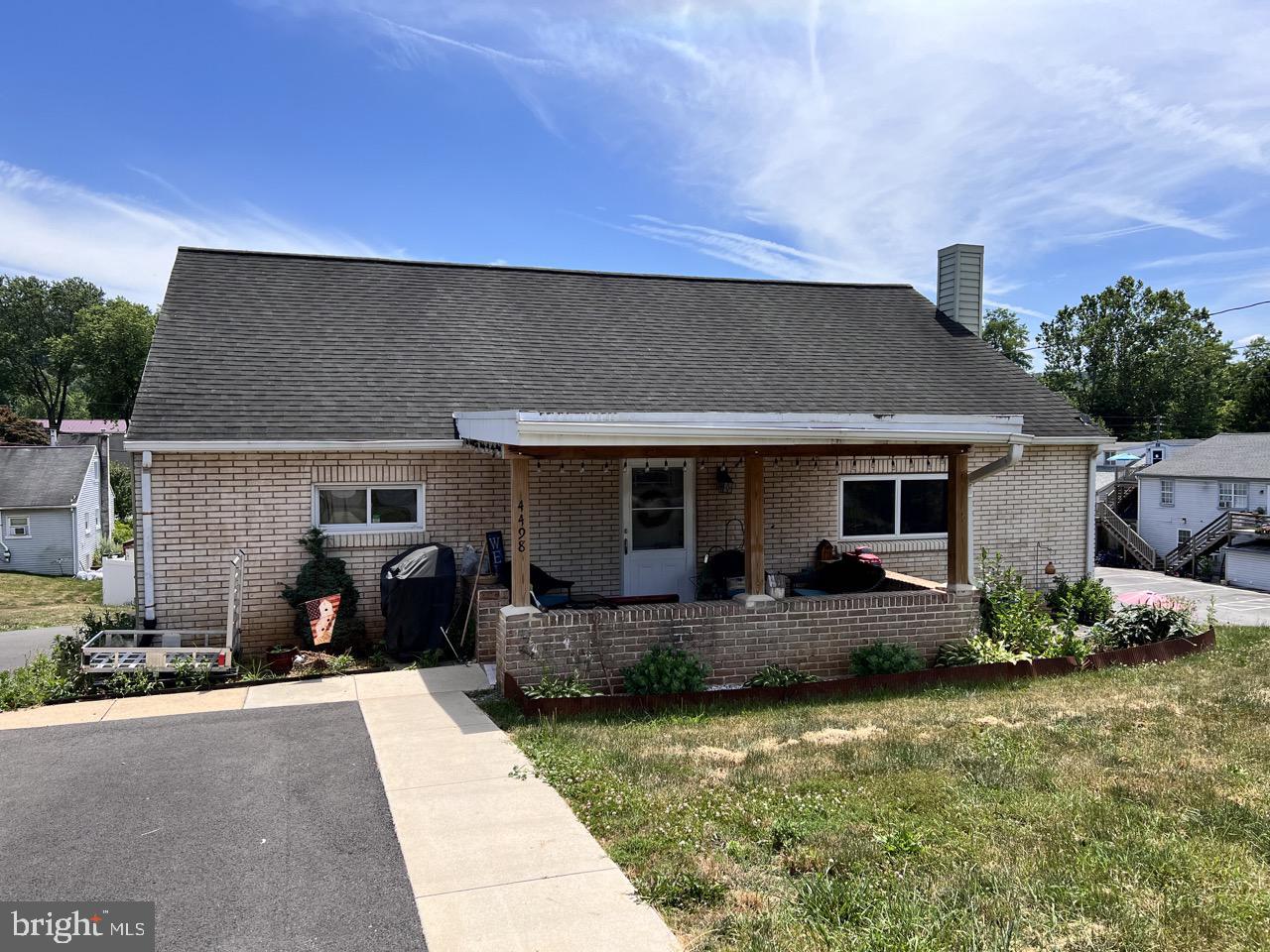 4498 Chinchilla Avenue, Mount Joy