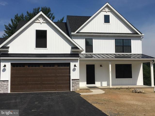 258 Weston Terrace, Lititz