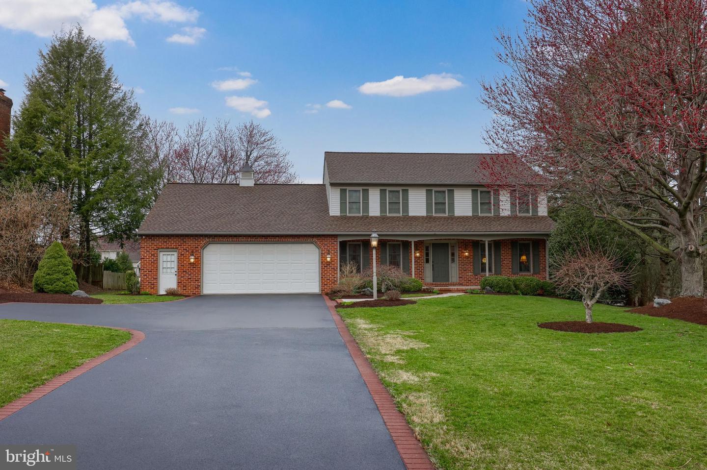 852 Stumpf Hill Drive, Lancaster