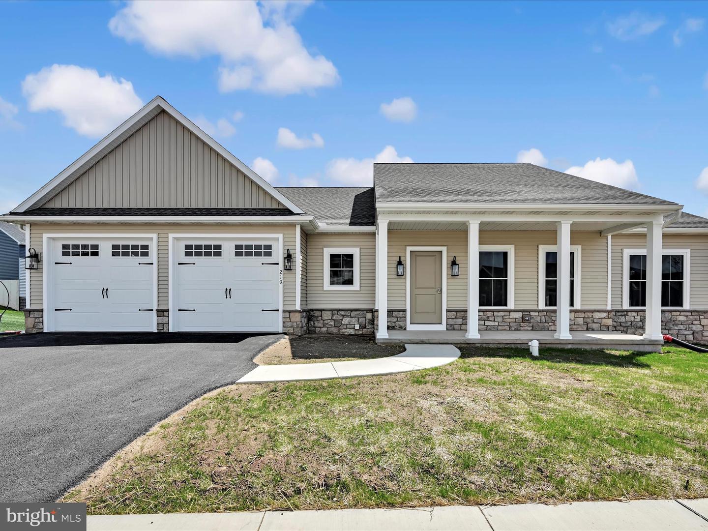 210 Randolph Drive, Elizabethtown