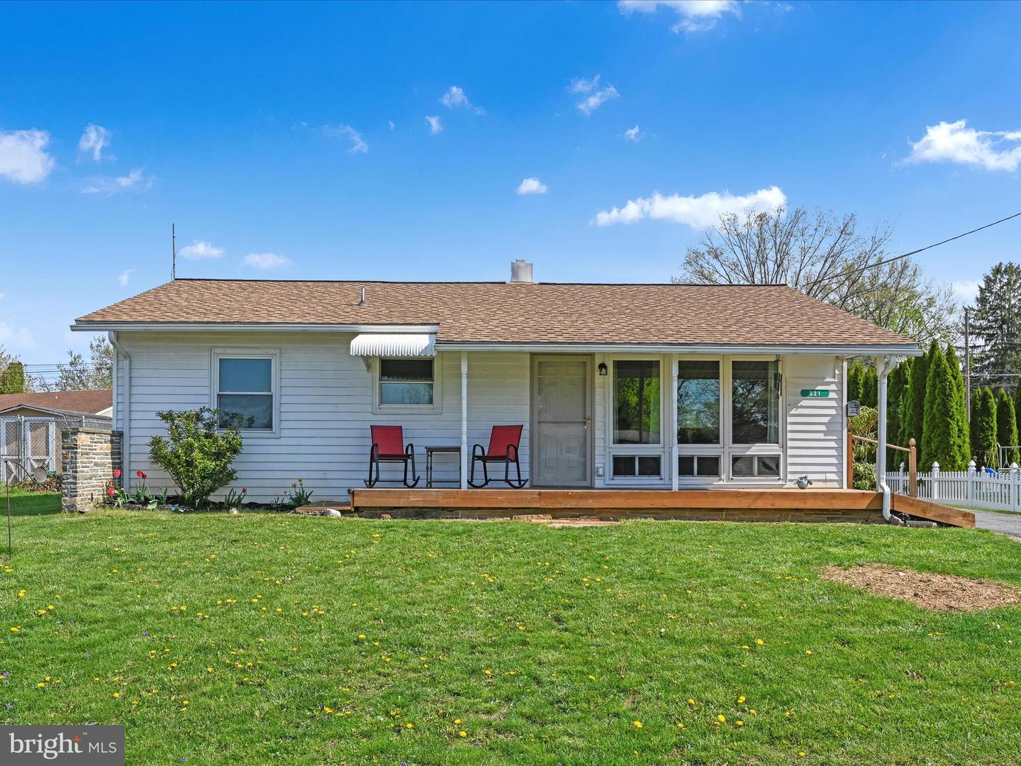 521 E New Street, Lititz