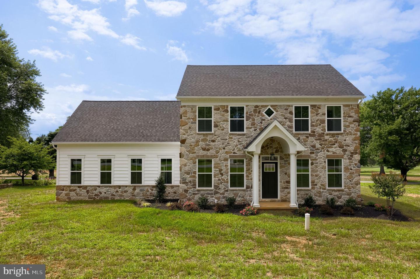 2012 Melody Lane, Lancaster