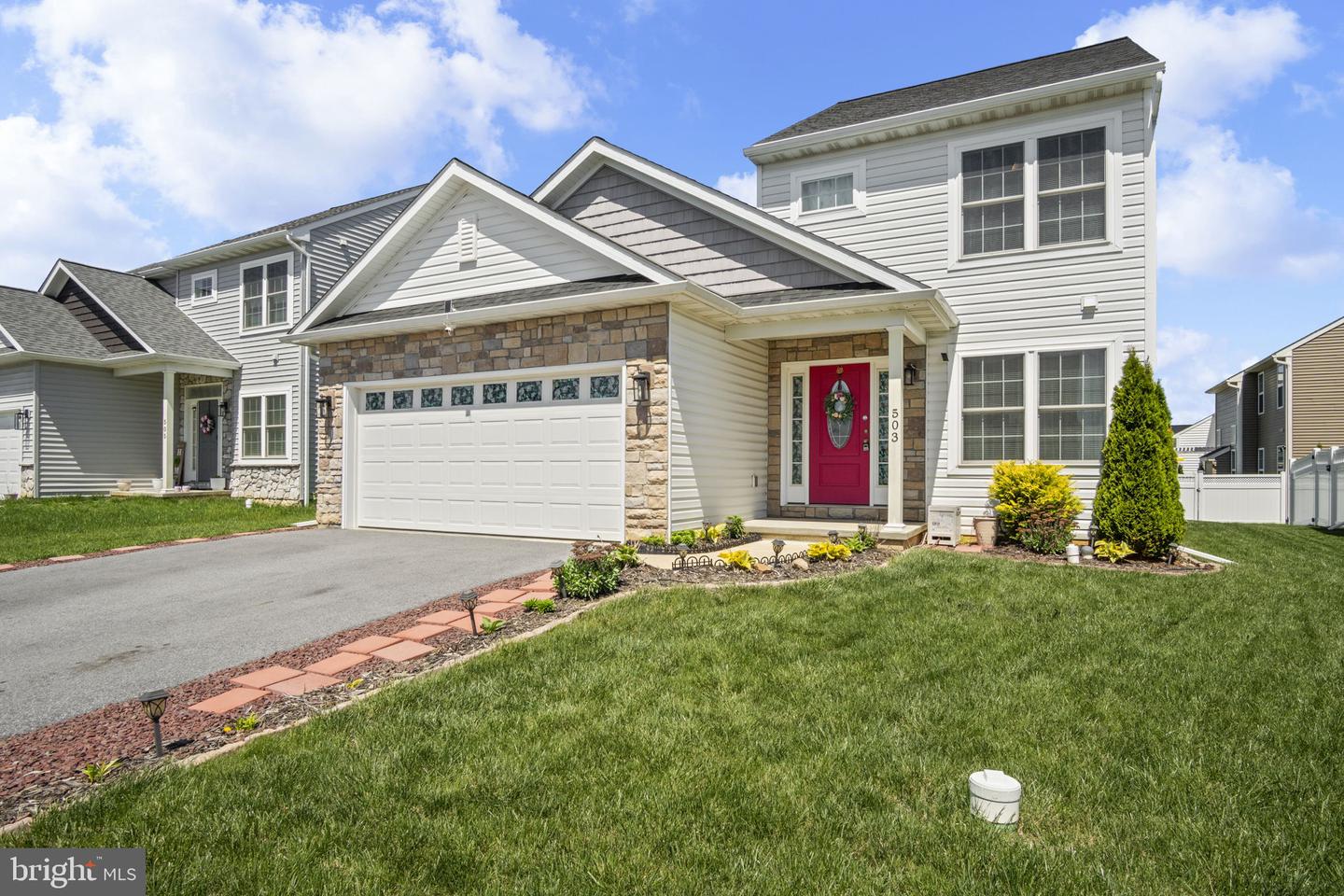 503 Jared Way, New Holland