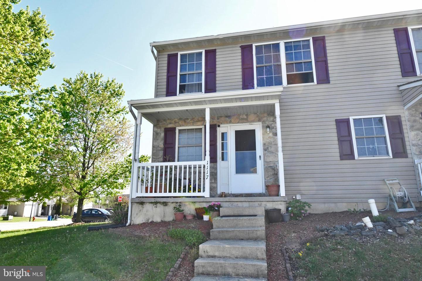 1117 Sterling Place, Lancaster