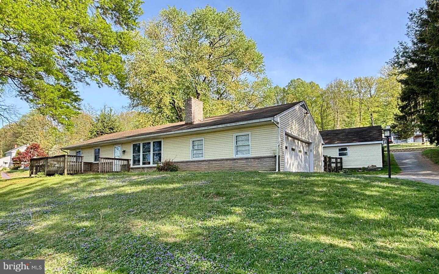 5229 Old Strasburg Rd, Kinzers