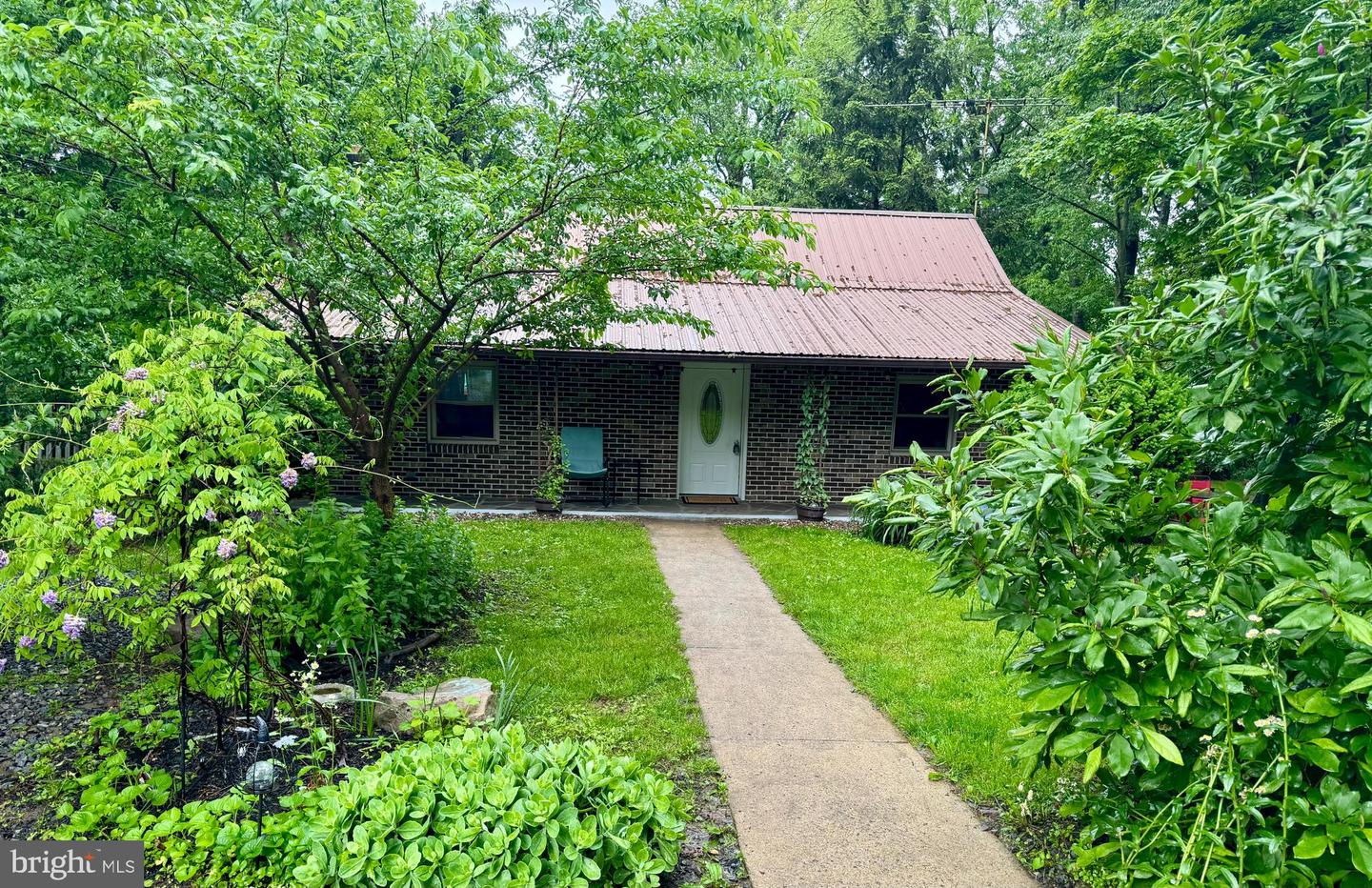 321 W 28th Division Highway, Lititz