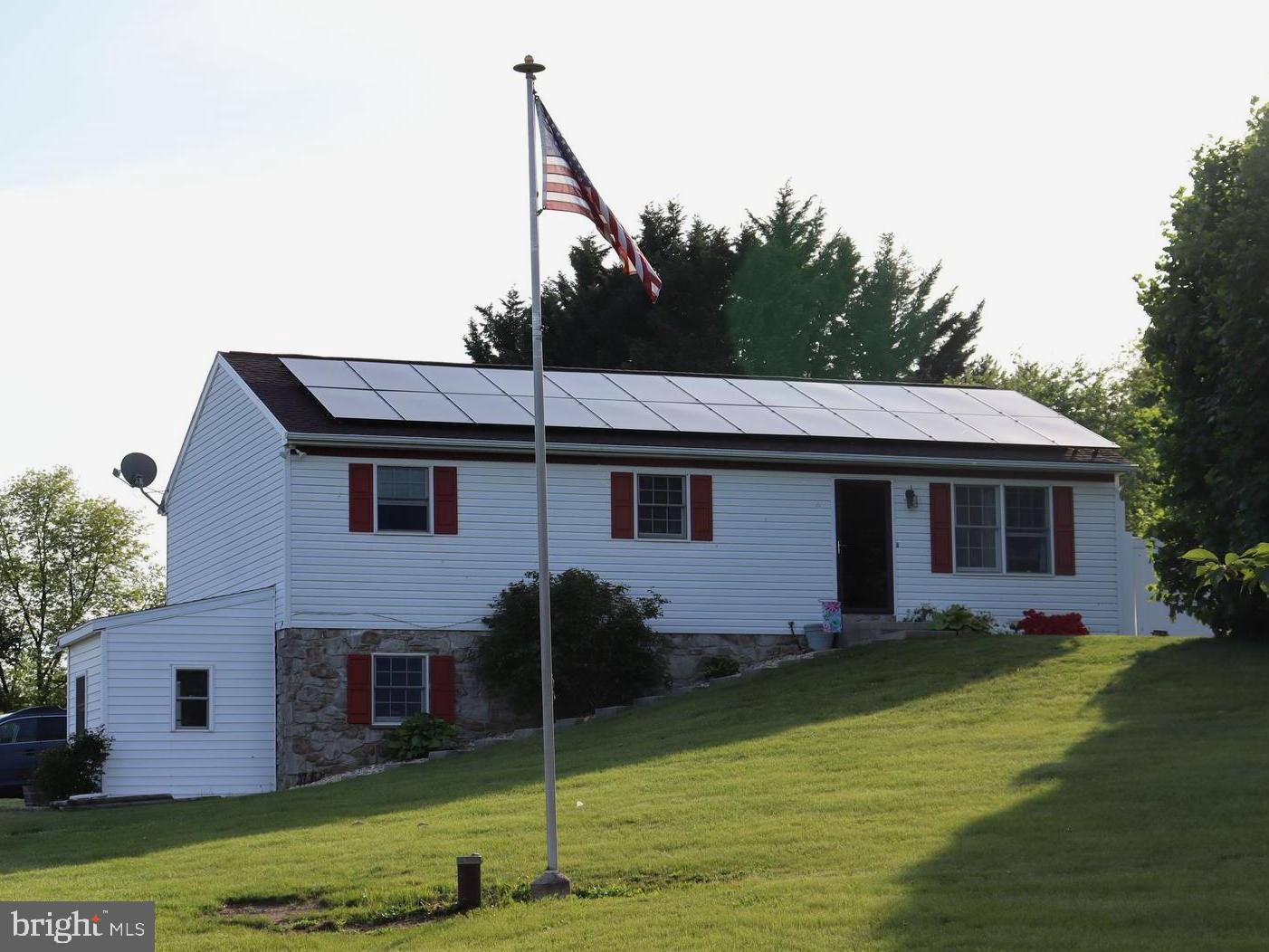 1300 River Road, Holtwood