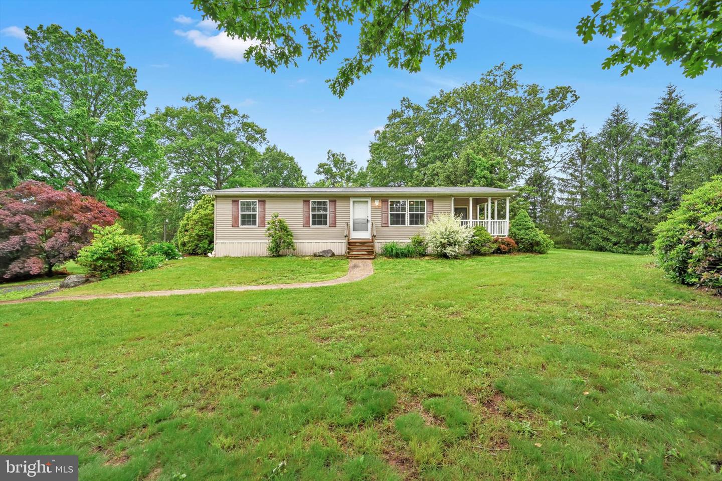 1130 Dogwood Drive, Reinholds