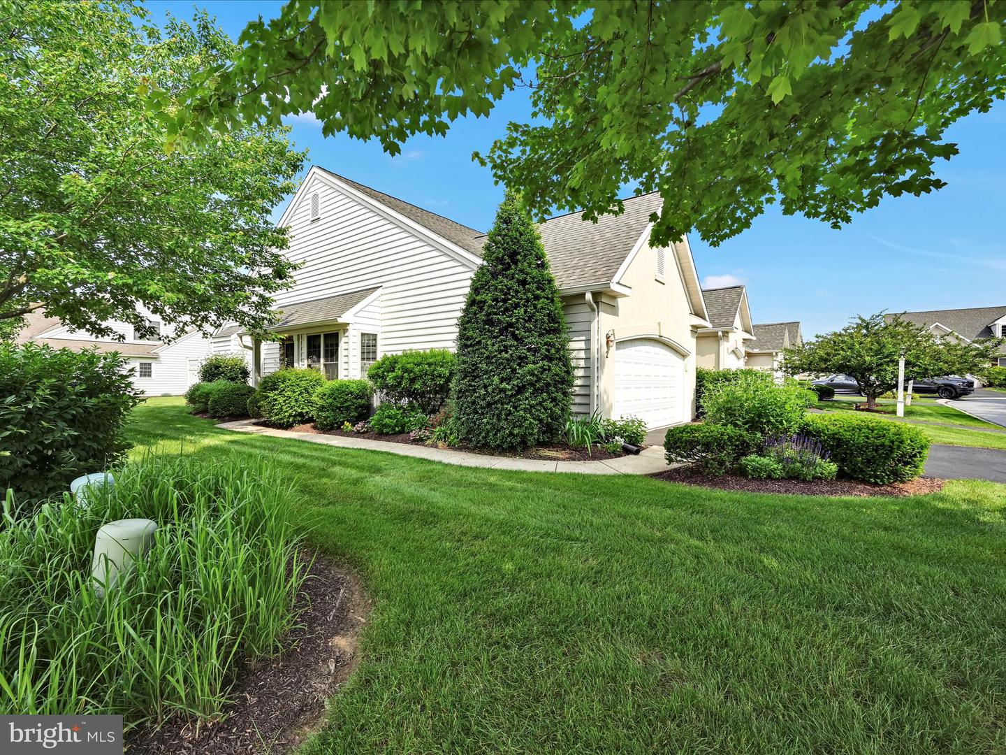 2 York Court, Lancaster