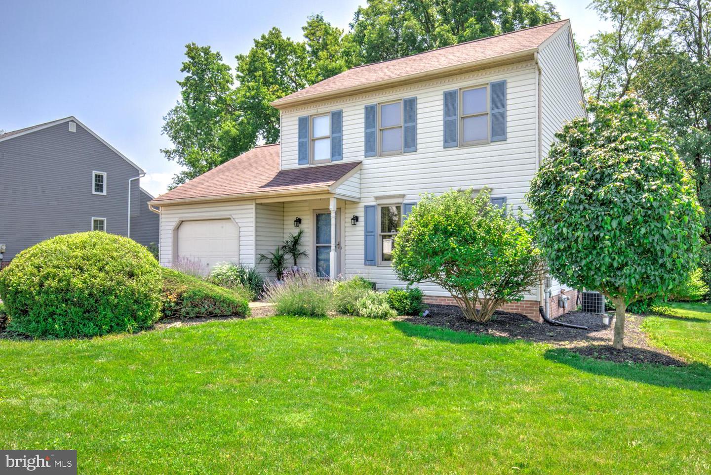 1808 Krystle Drive, Lancaster