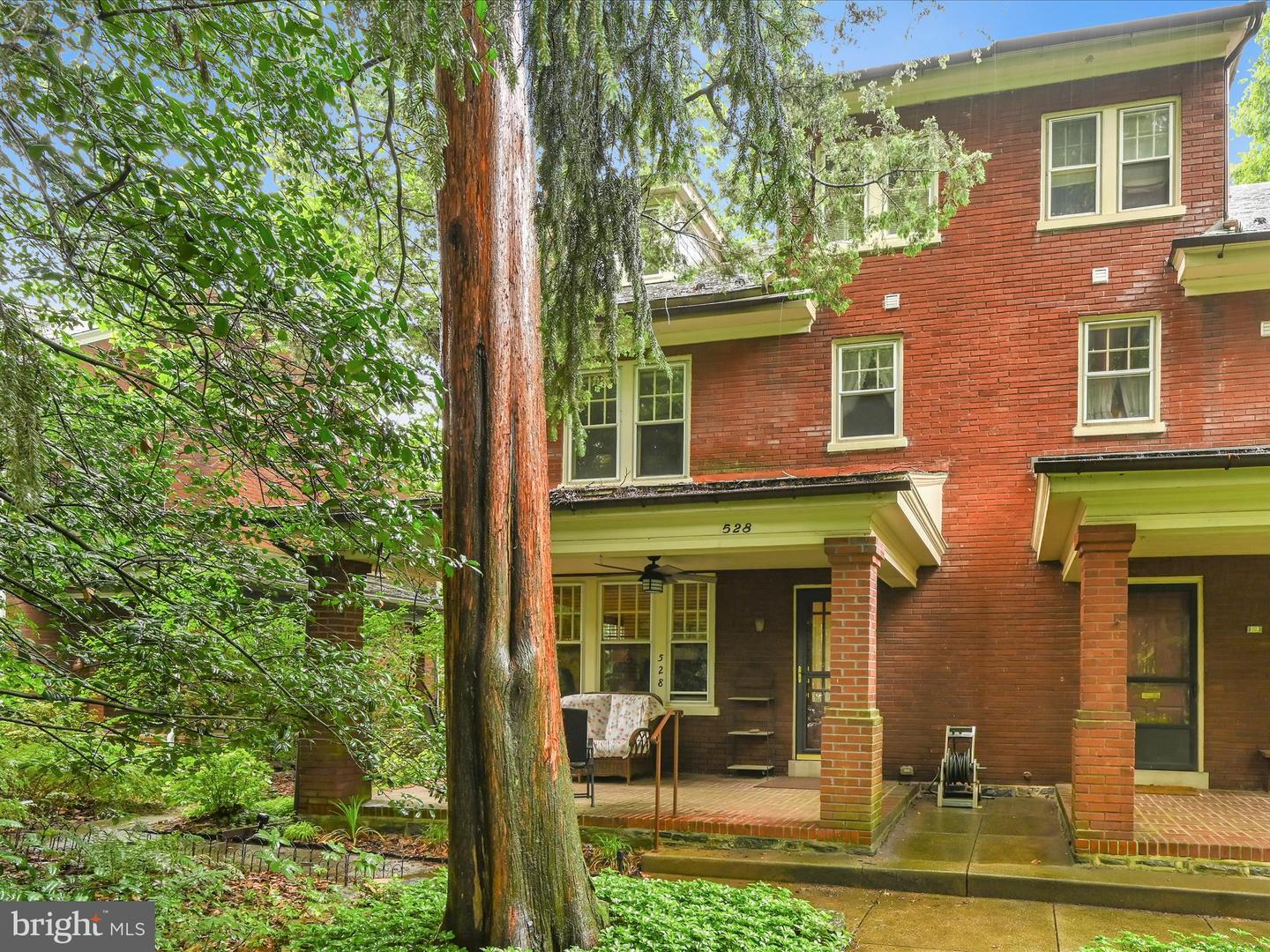 528 State Street, Lancaster