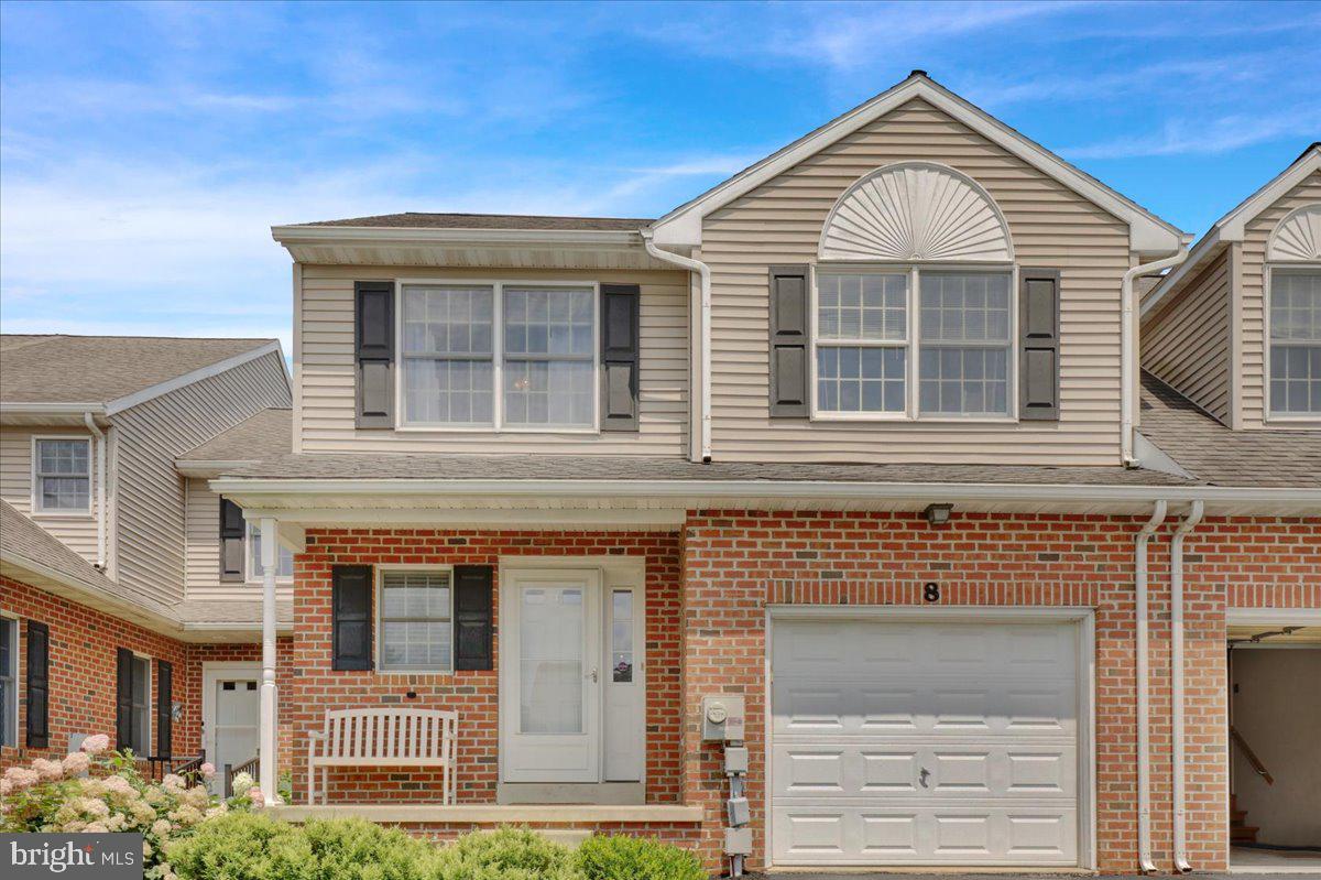 8 Spring Hill Lane, Mountville