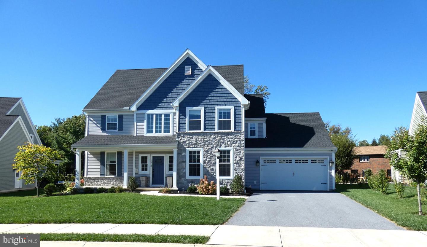 1012 Whitfield Drive, Lancaster