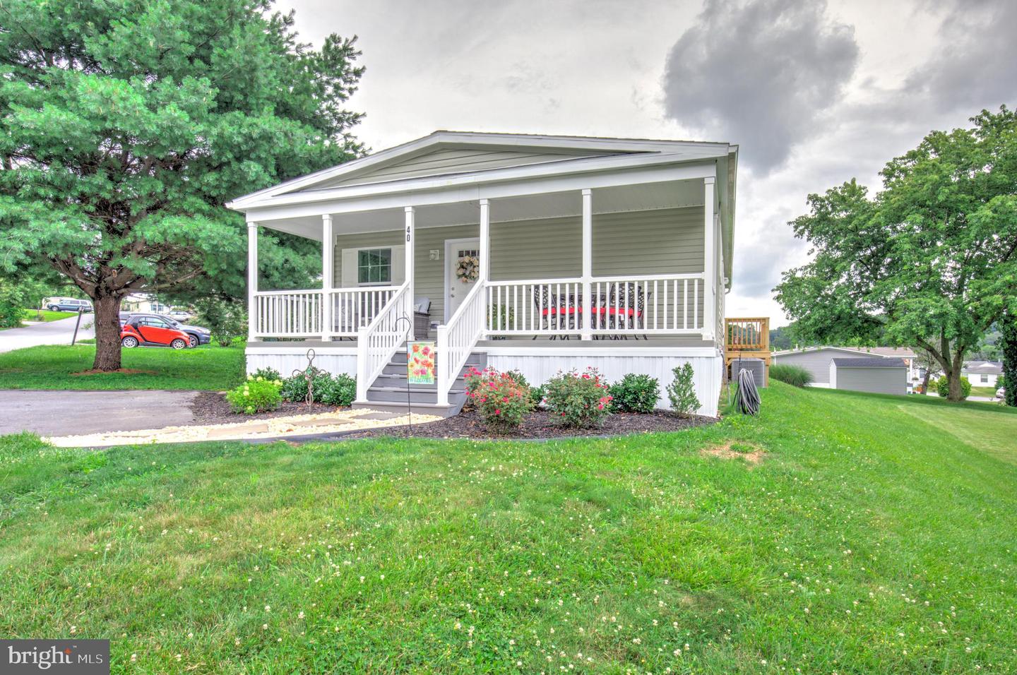 40 Kimberly Avenue, New Providence