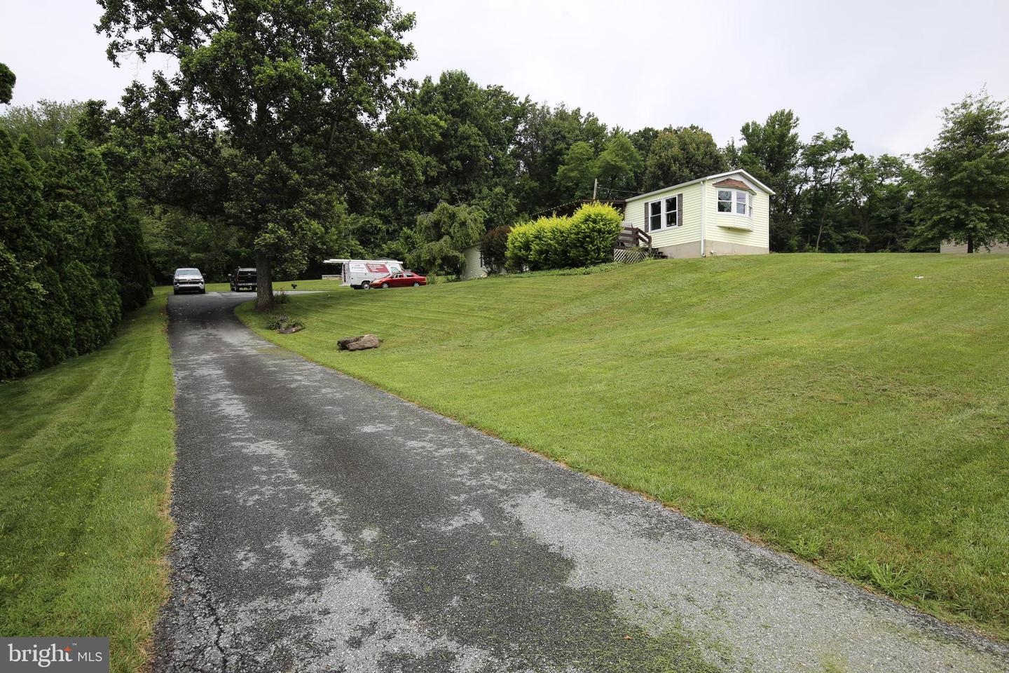 2428 N Penryn Road, Manheim