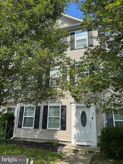 407 Dickens Drive, Lancaster