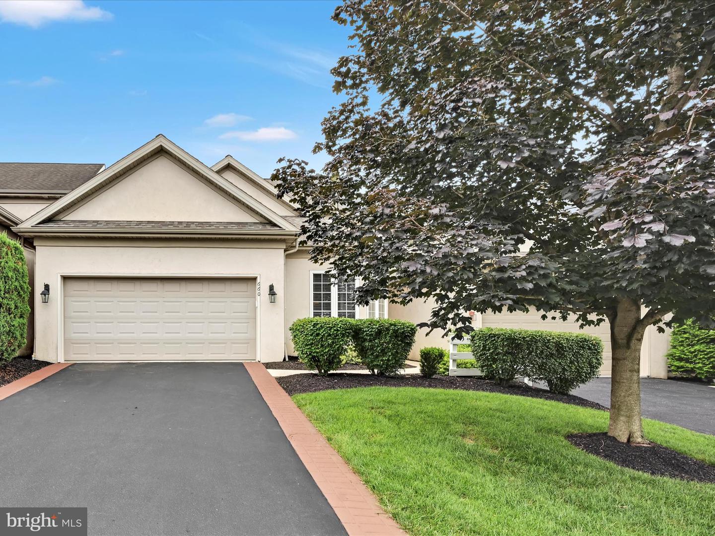 660 Woodfield Drive, Lititz