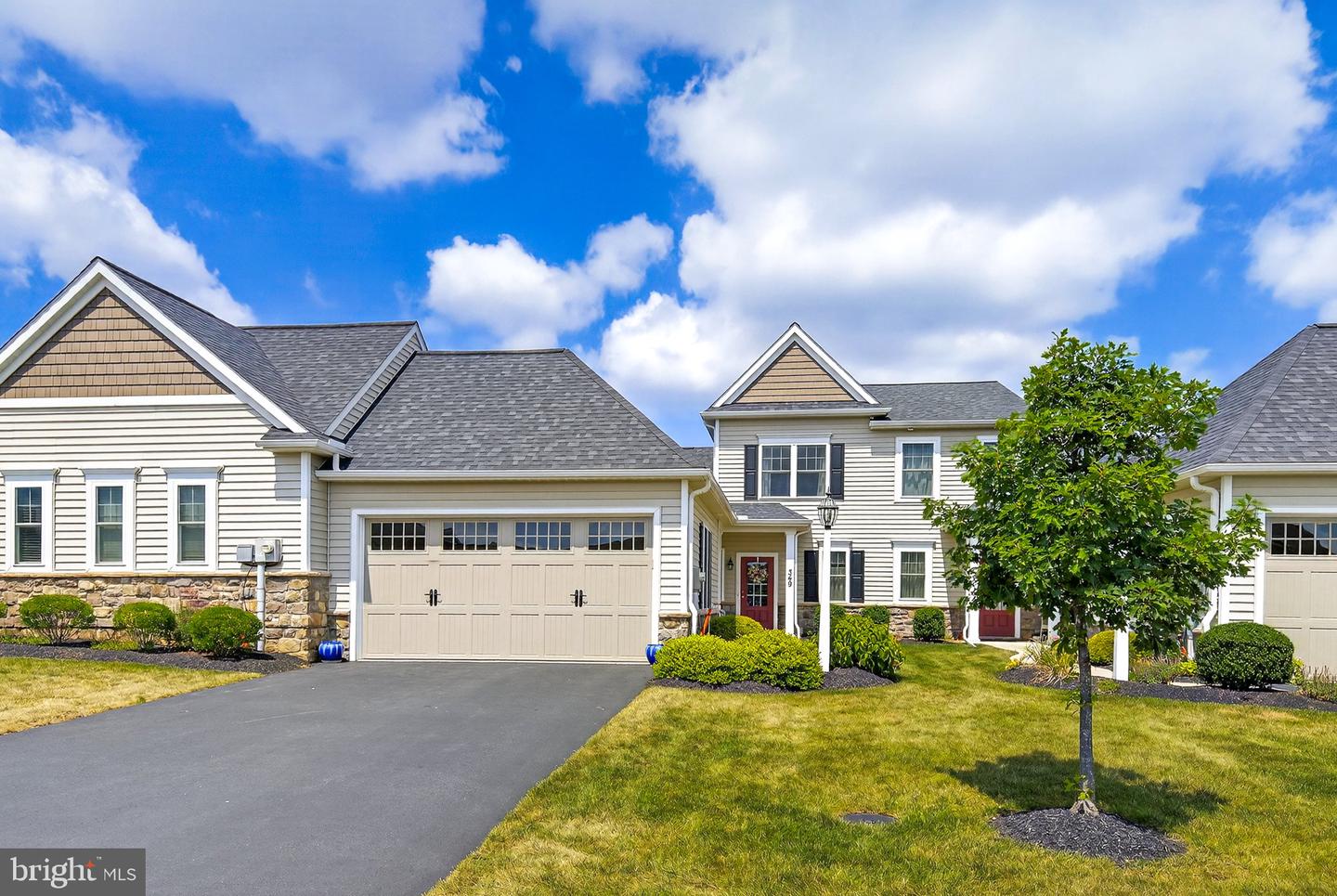 349 Pin Oak Drive, Lititz