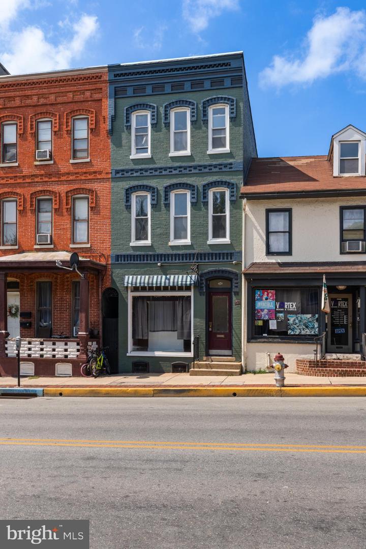 475 Locust Street, Columbia