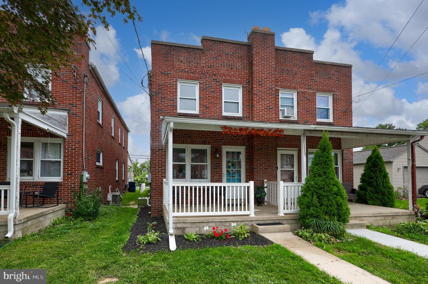 252 Locust Street, New Holland