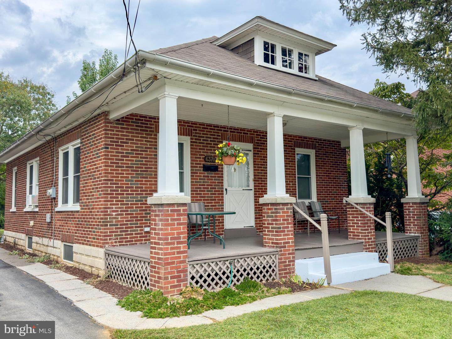 6370 Main Street, East Petersburg