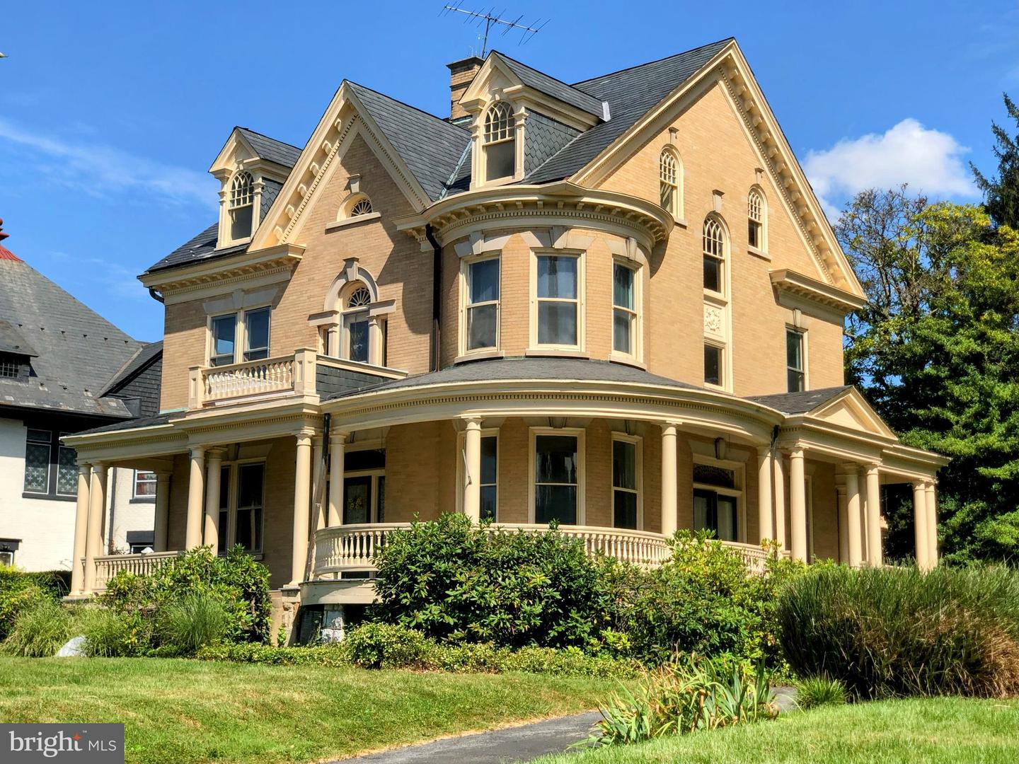 1001 Marietta Avenue, Lancaster