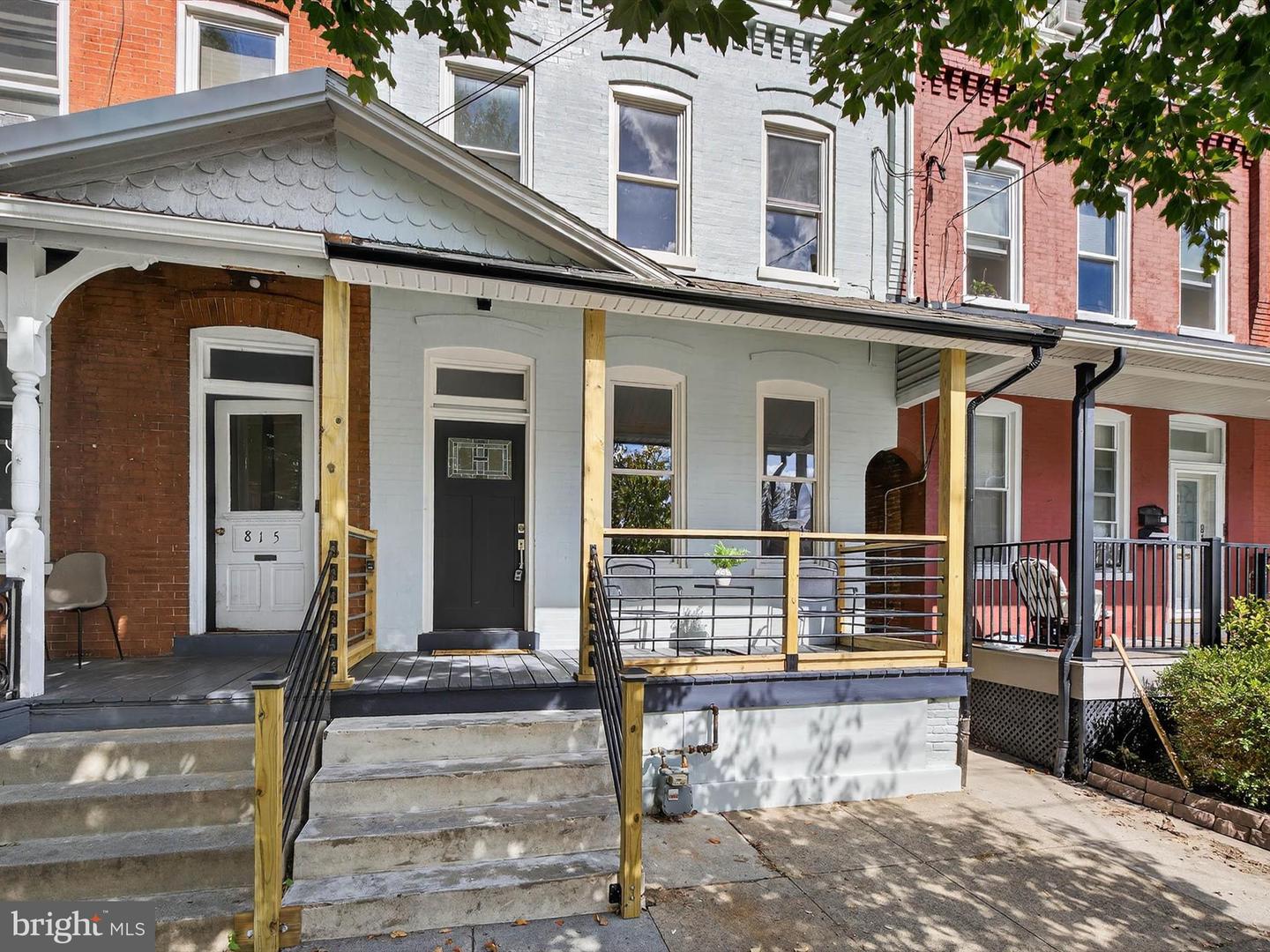 813 Columbia Avenue, Lancaster