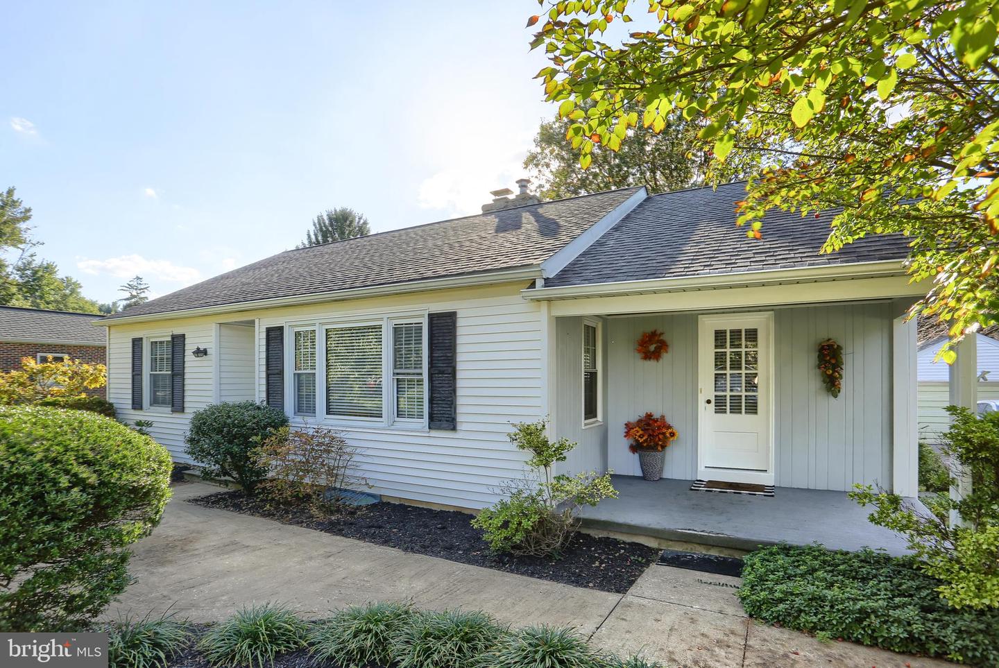 2007 Meadow Ridge Drive, Lancaster