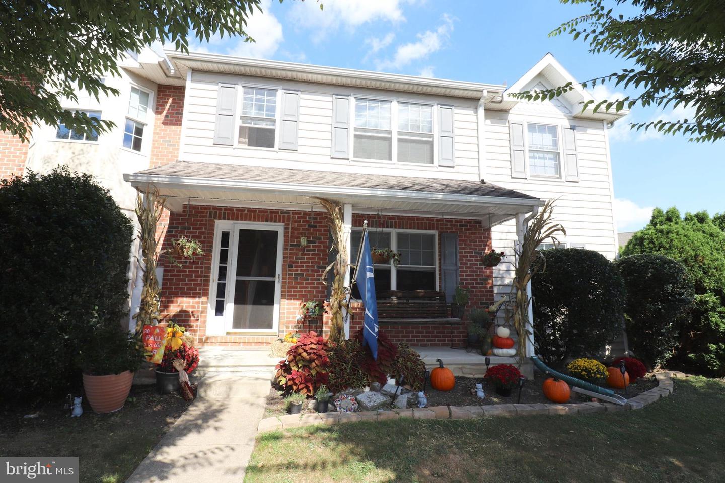 641 Chickadee, Lititz