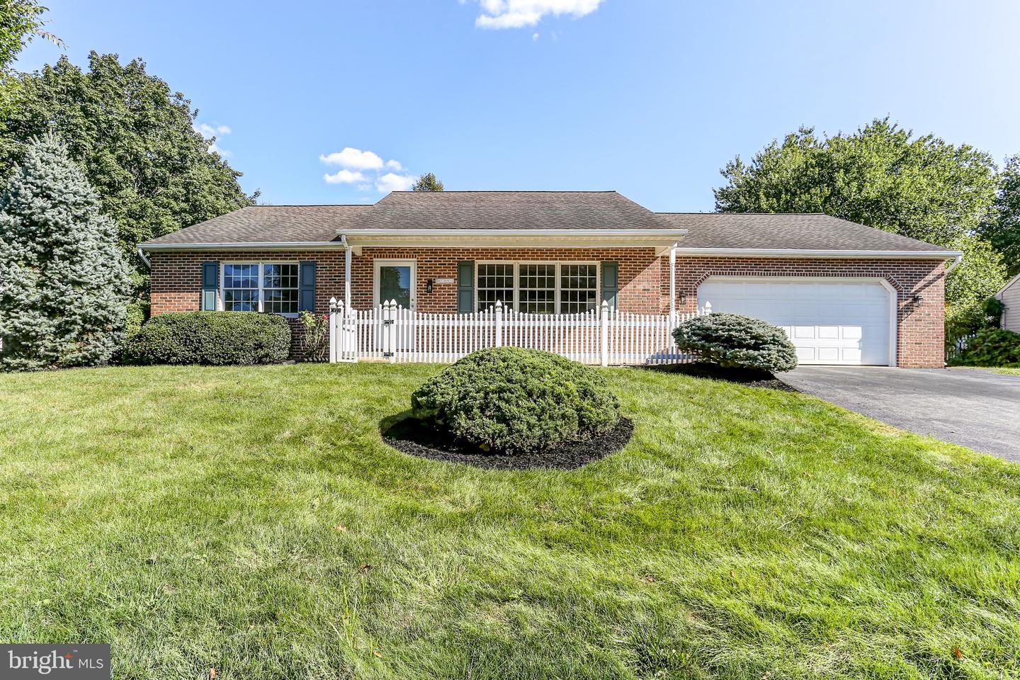 208 E 6th Street, Lititz