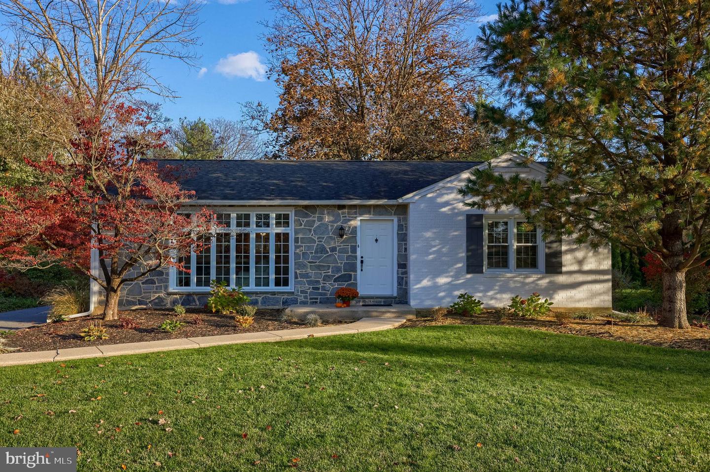 1514 Hollywood Drive, Lancaster