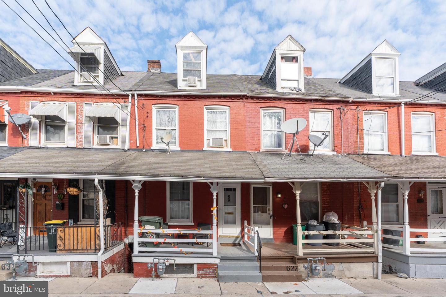 629 Lake Street, Lancaster