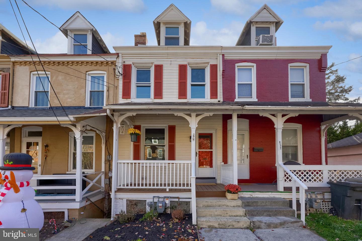 850 4th Street, Lancaster