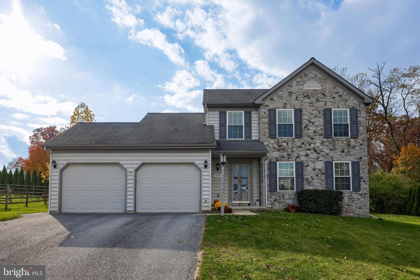 575 Red Run Road, East Earl