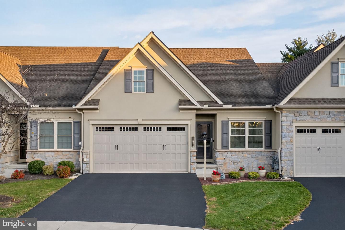 1334 Woodcrest Court, Mount Joy