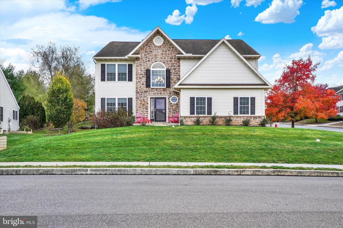 4 Bunker Hill, Millersville