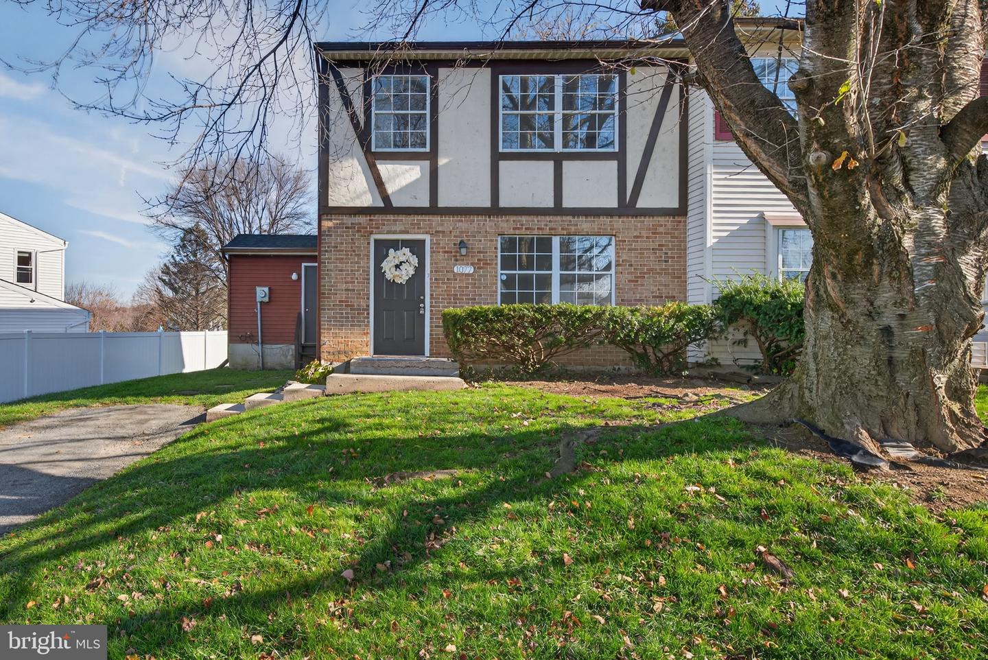 1077 Monticello Lane, Lancaster