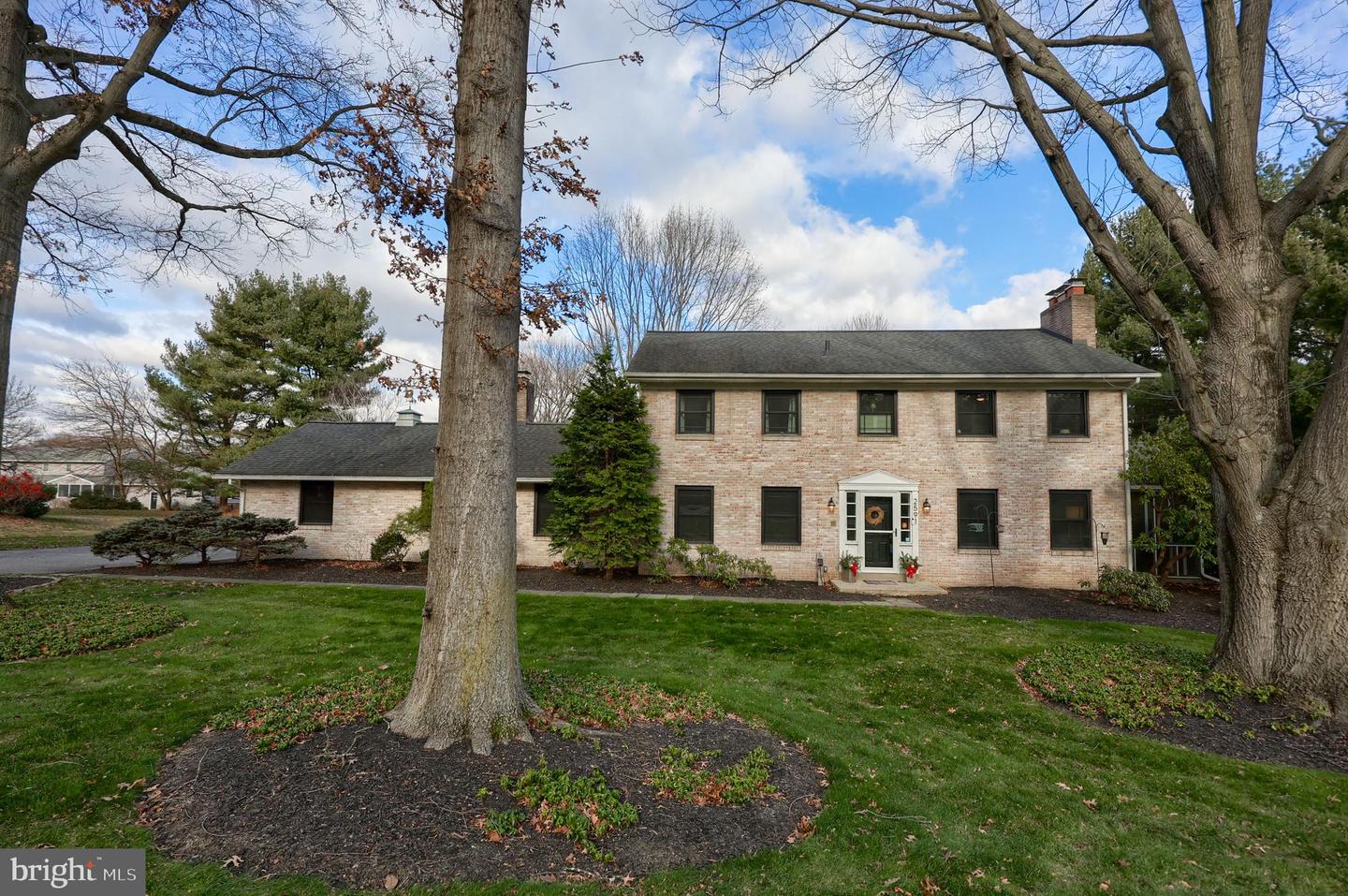 2591 Spring Valley Road, Lancaster