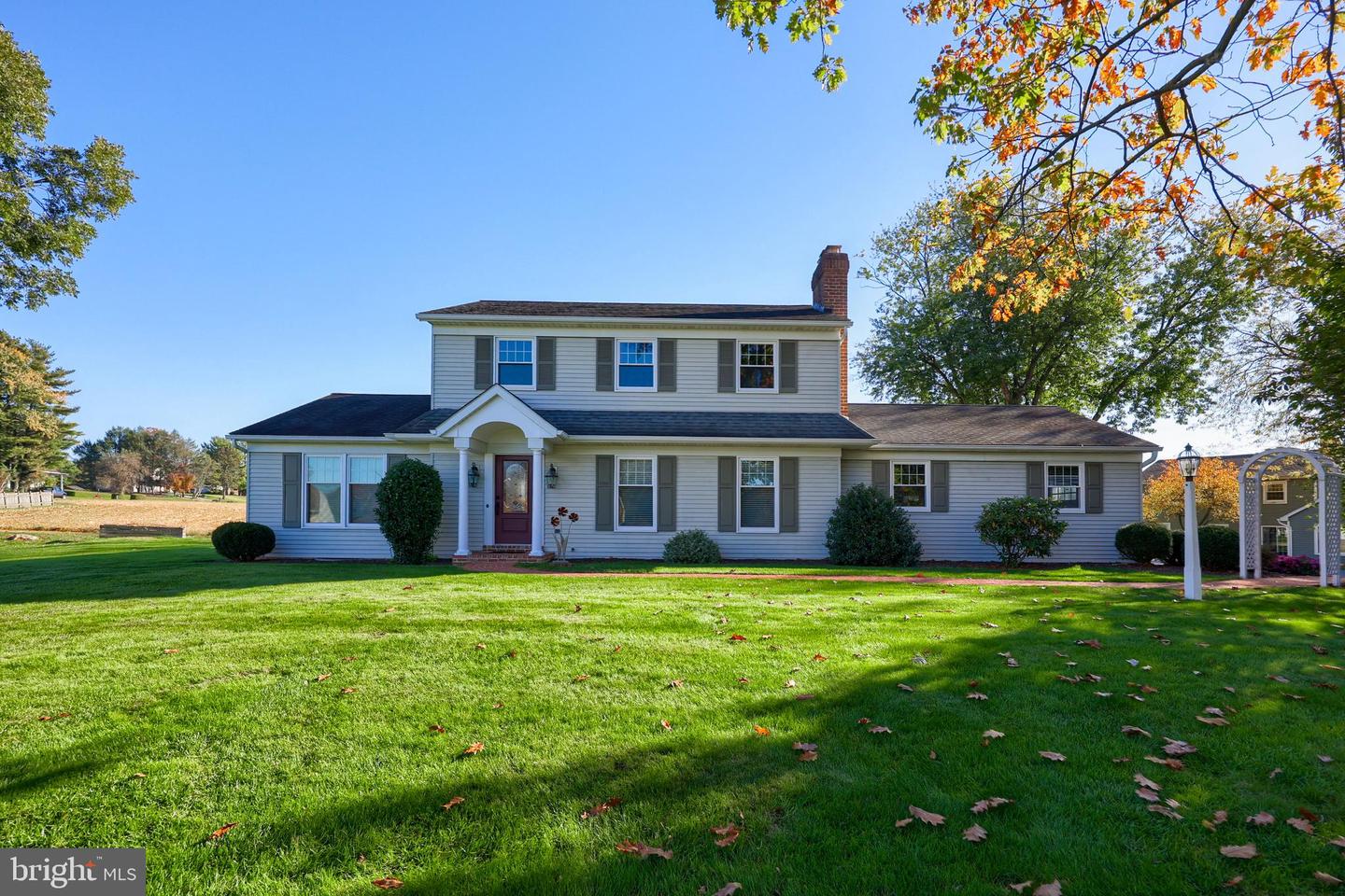 2 Mill Ridge Court, Lancaster