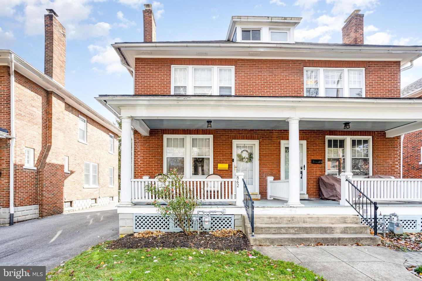 862 Pleasure Road, Lancaster