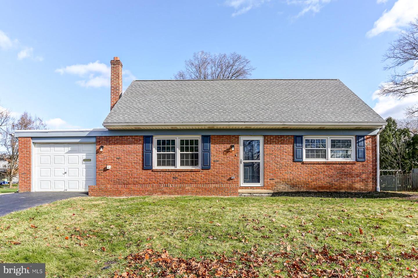 233 Cardinal Road, Lititz