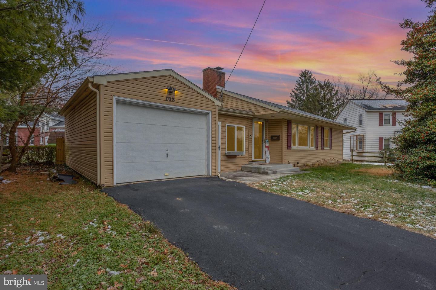 105 N Waterford Avenue, Marietta