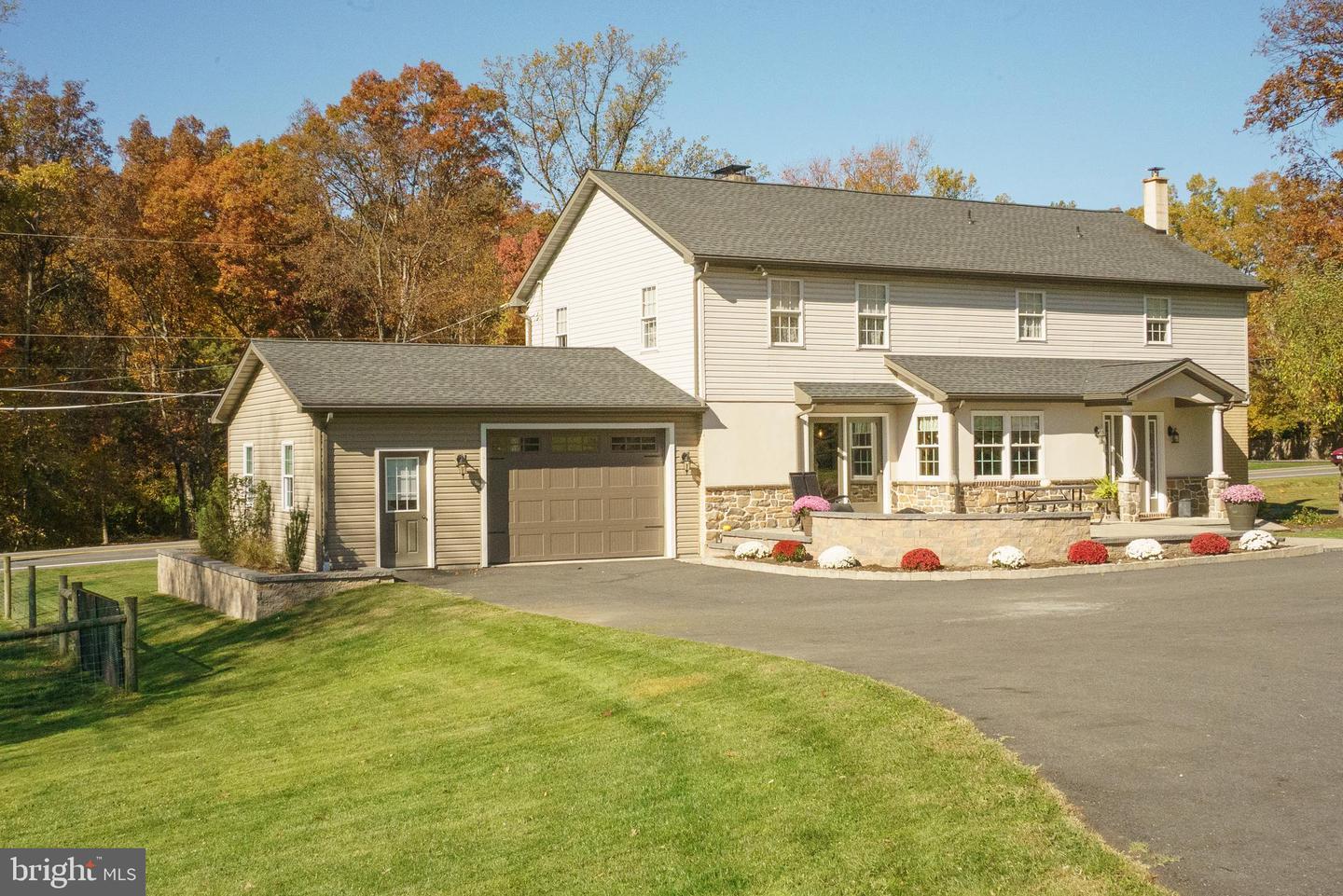1682 Reading Road, Mohnton