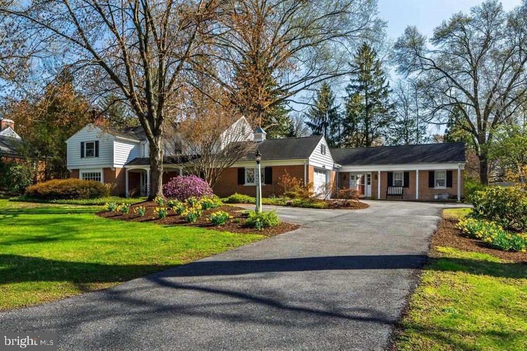 1428 Center Road, Lancaster