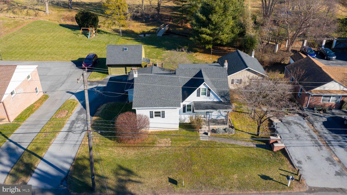 43 Strasburg Pike, Lancaster