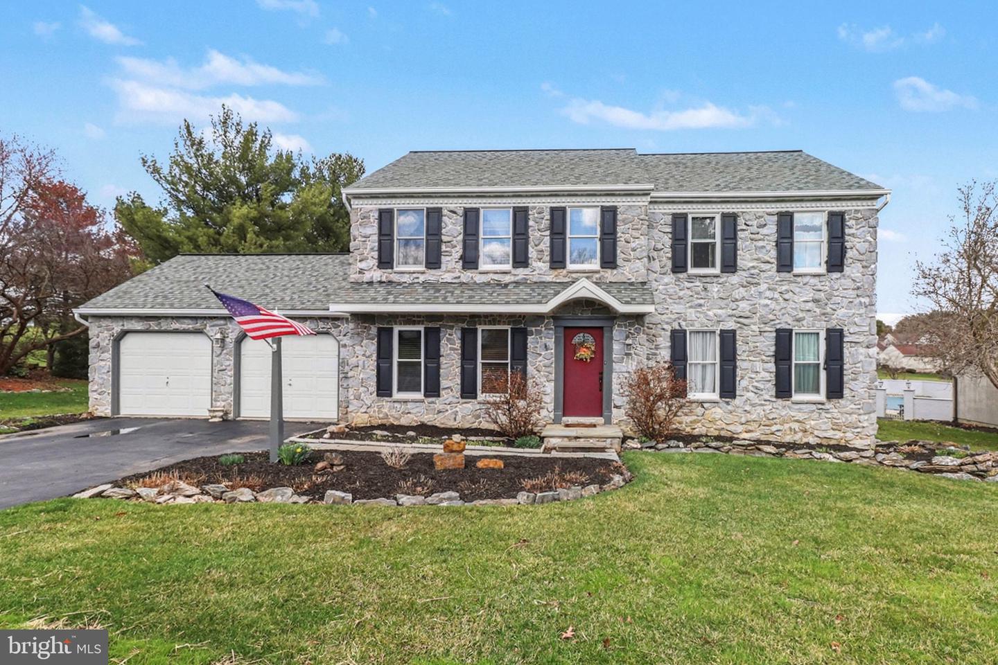 1014 Shadowstone Drive, Lancaster