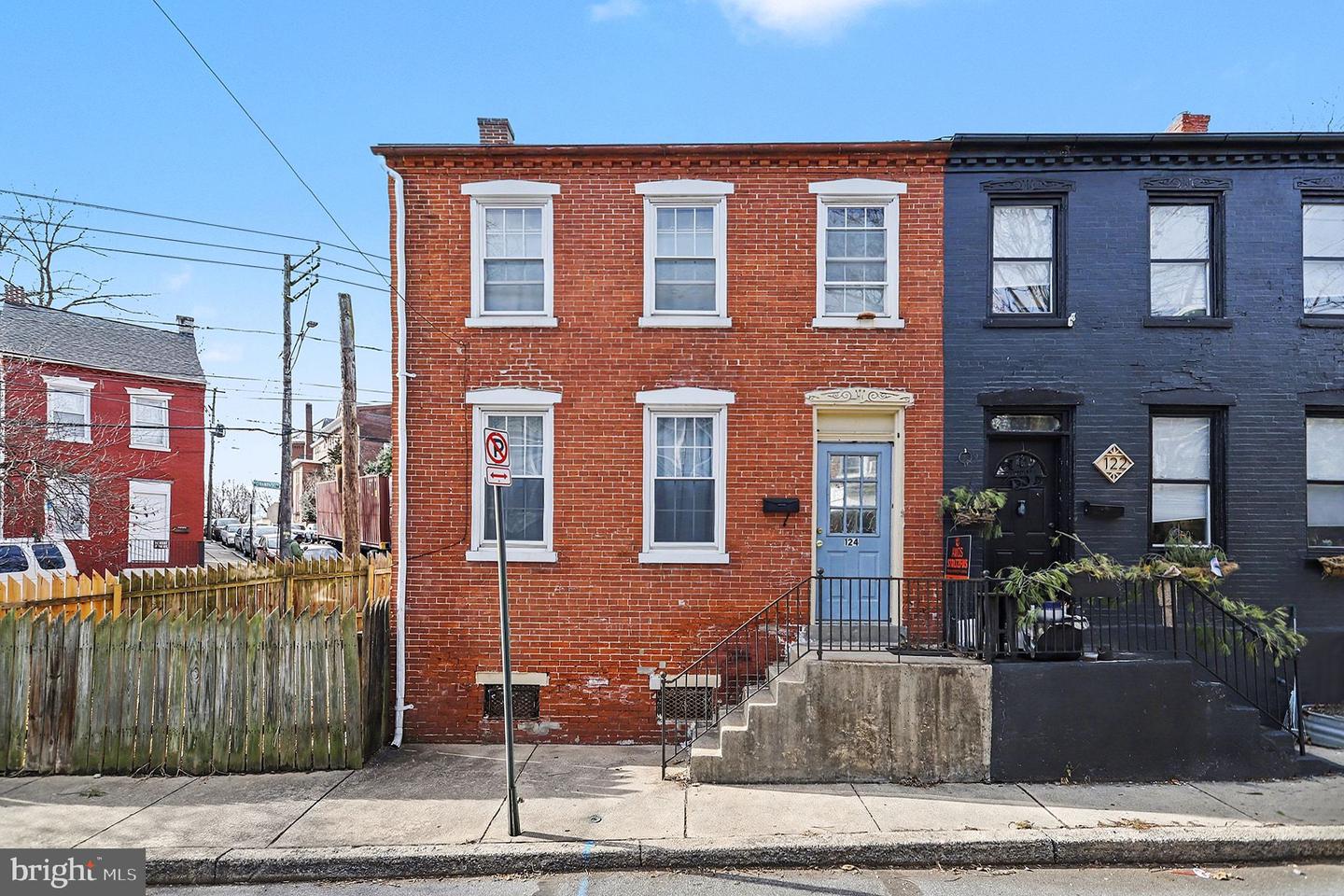 124 S Arch Street, Lancaster