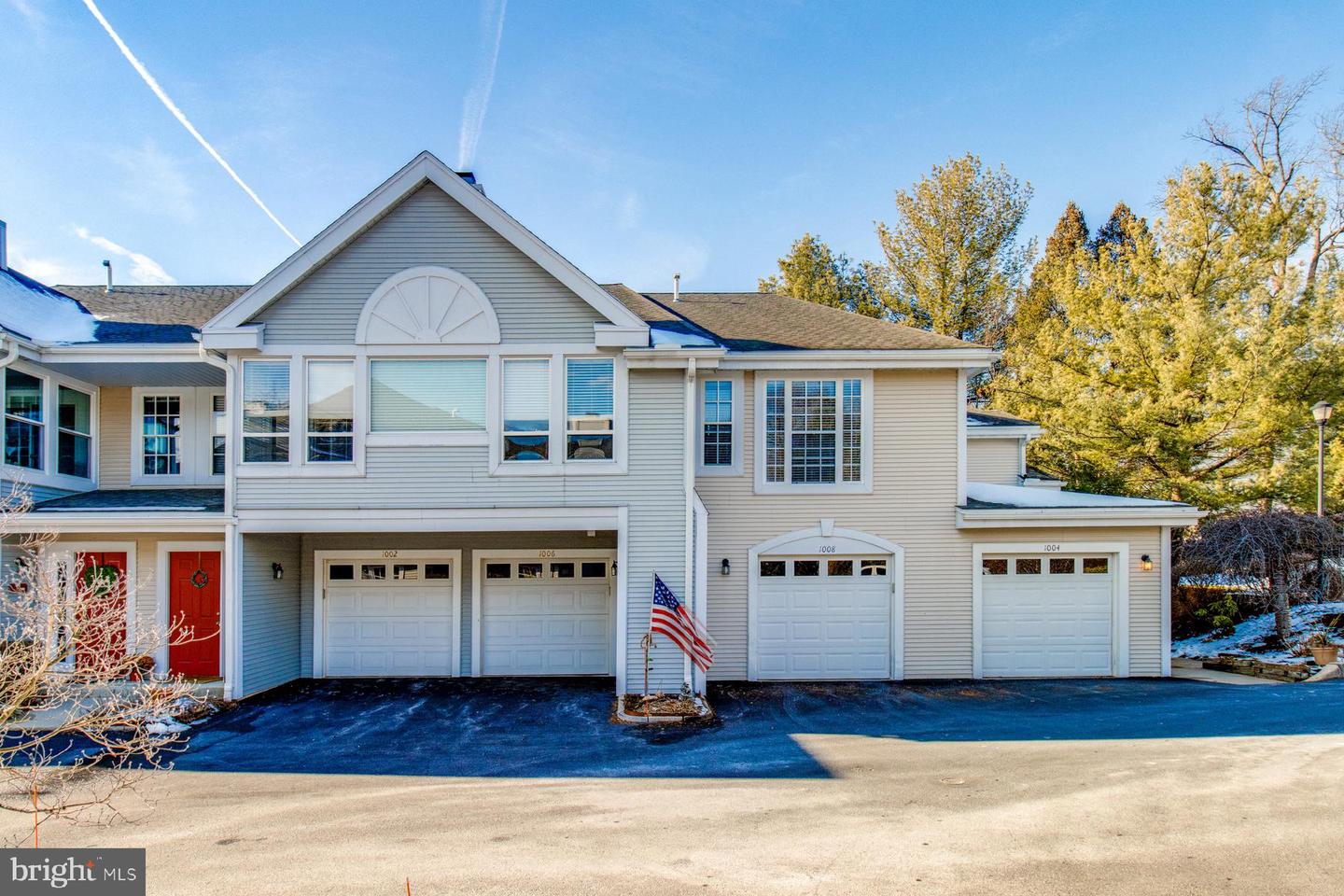 1006 Country Place Drive, Lancaster
