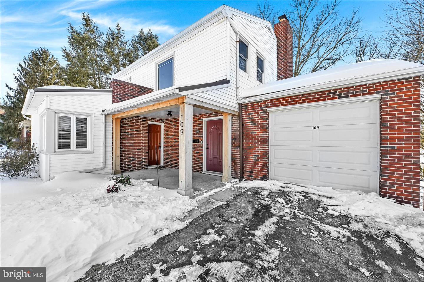 109 E Pine Street, Ephrata