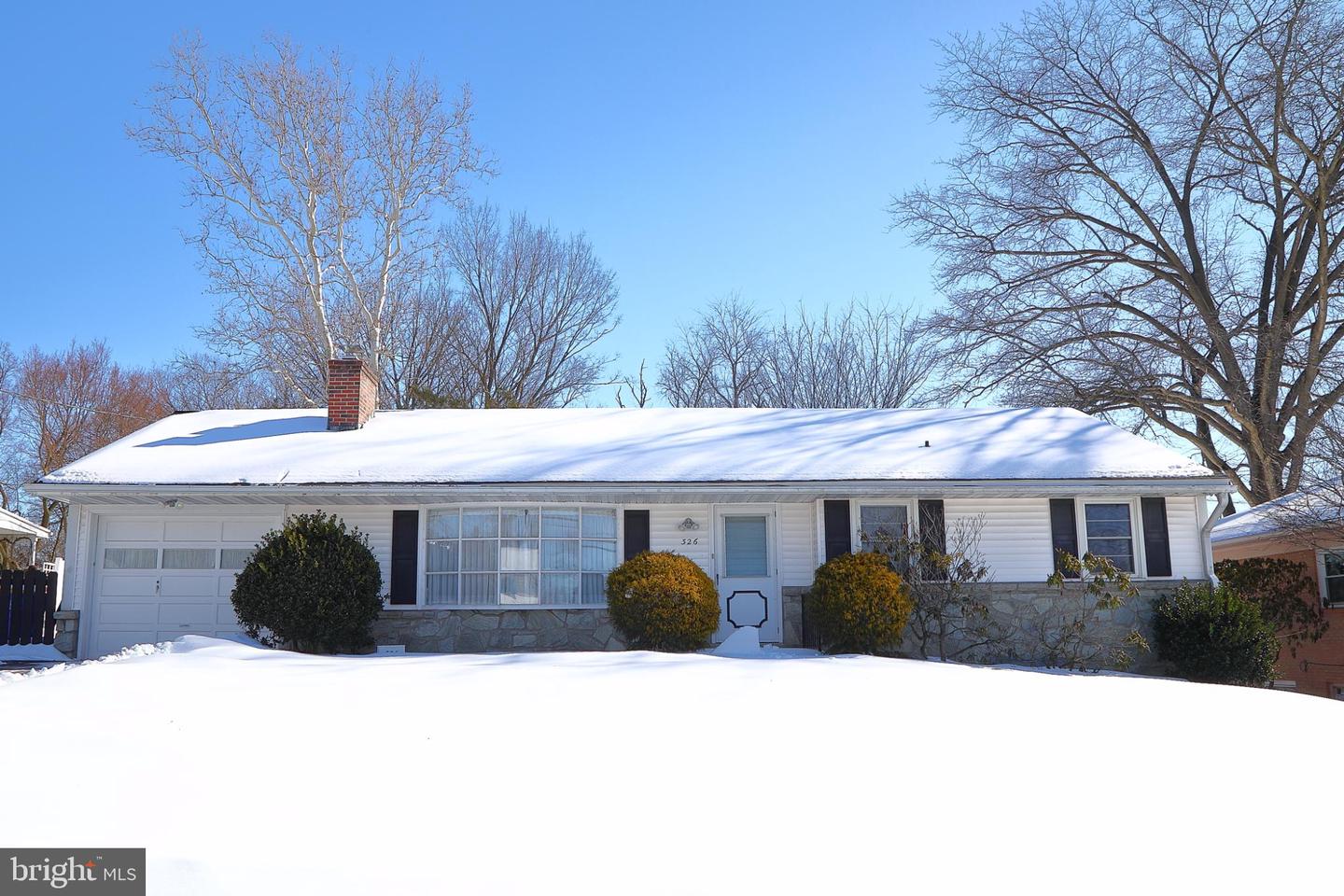 326 E Charlotte Street, Millersville